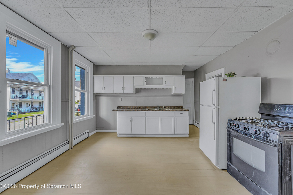 310 Oak Street - Photo 14