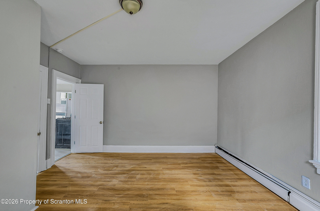 310 Oak Street - Photo 9