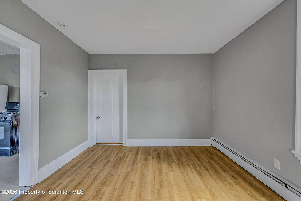 310 Oak Street - Photo 6