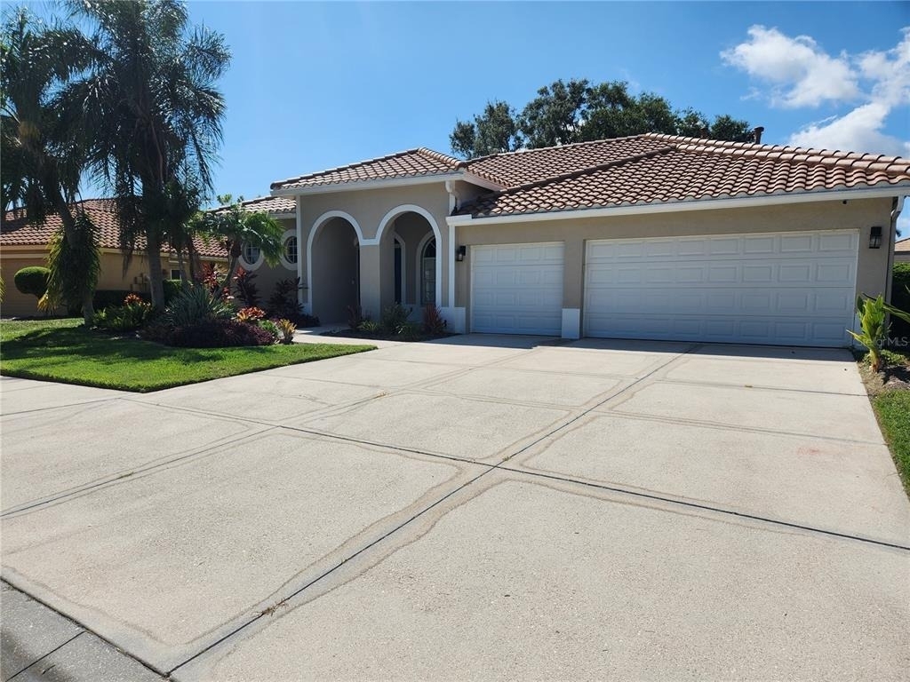 5274 Far Oak Circle - Photo 0