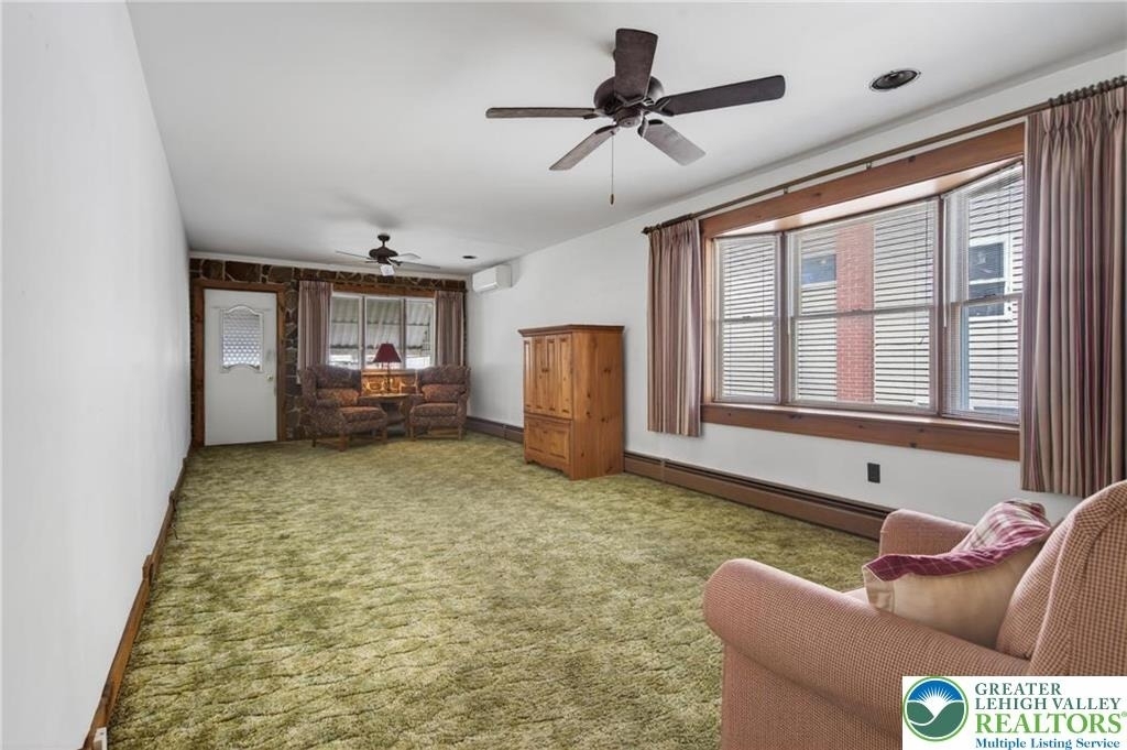 216 W Bertsch Street - Photo 2