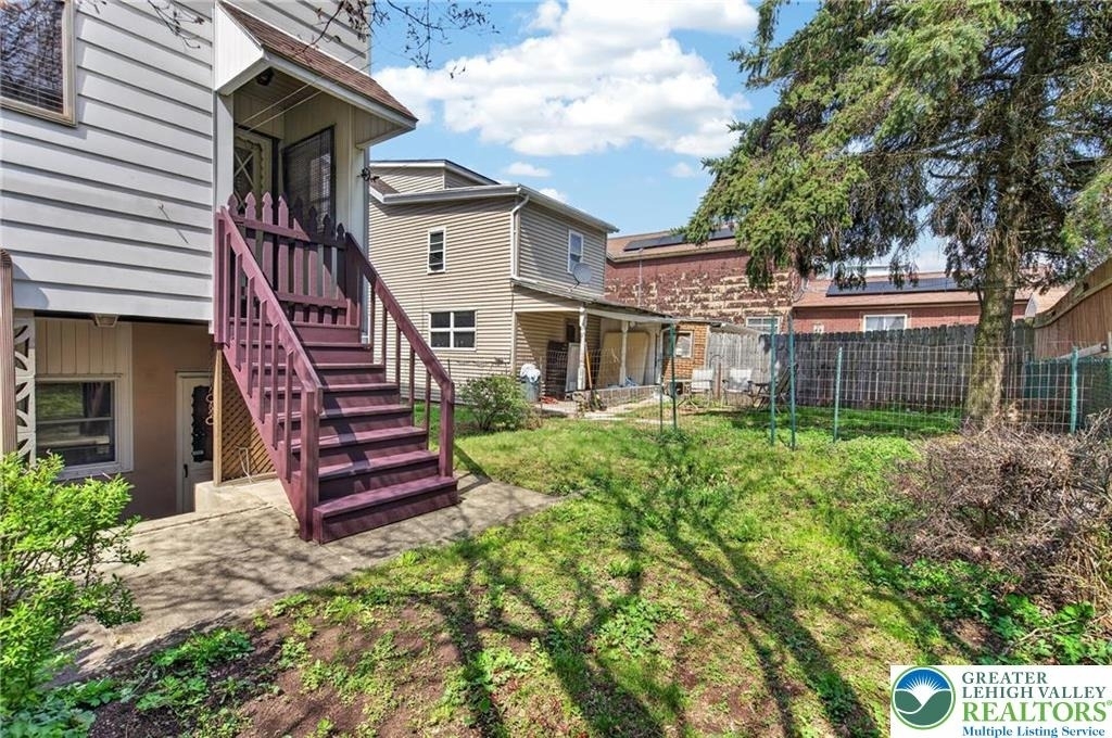 216 W Bertsch Street - Photo 22