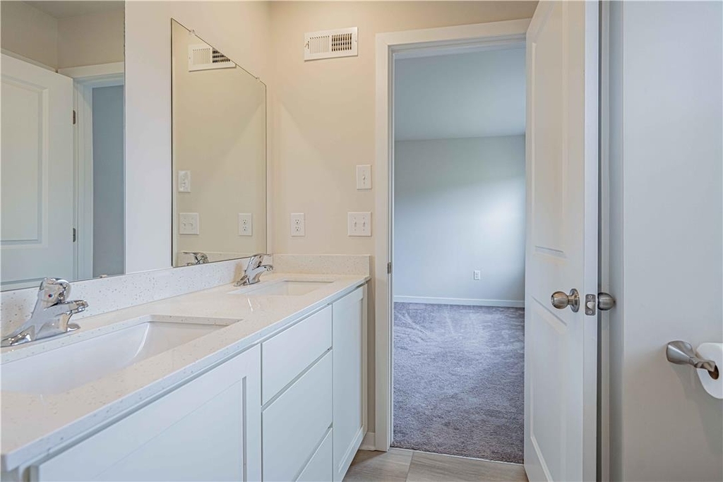 7640 Clayton Avenue - Photo 19