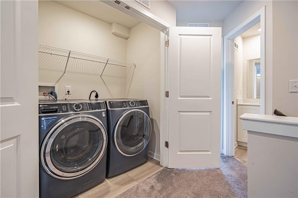 7640 Clayton Avenue - Photo 13