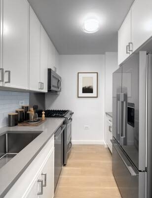 228 1st Avenue - Photo 4