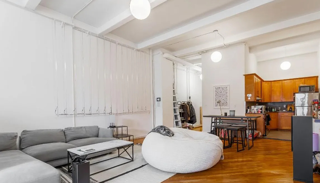 810 Broadway - Photo 5