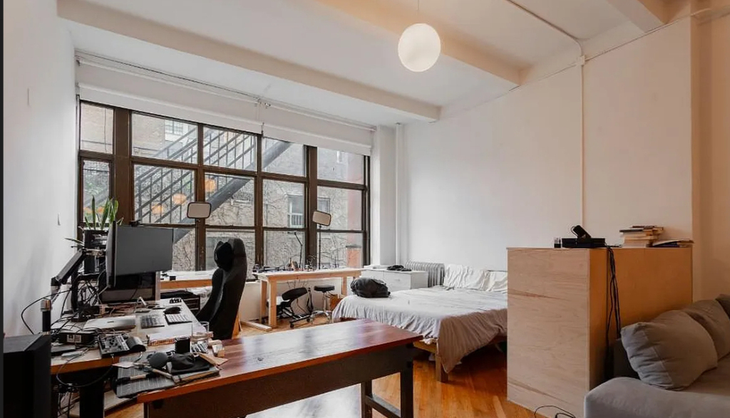 810 Broadway - Photo 3