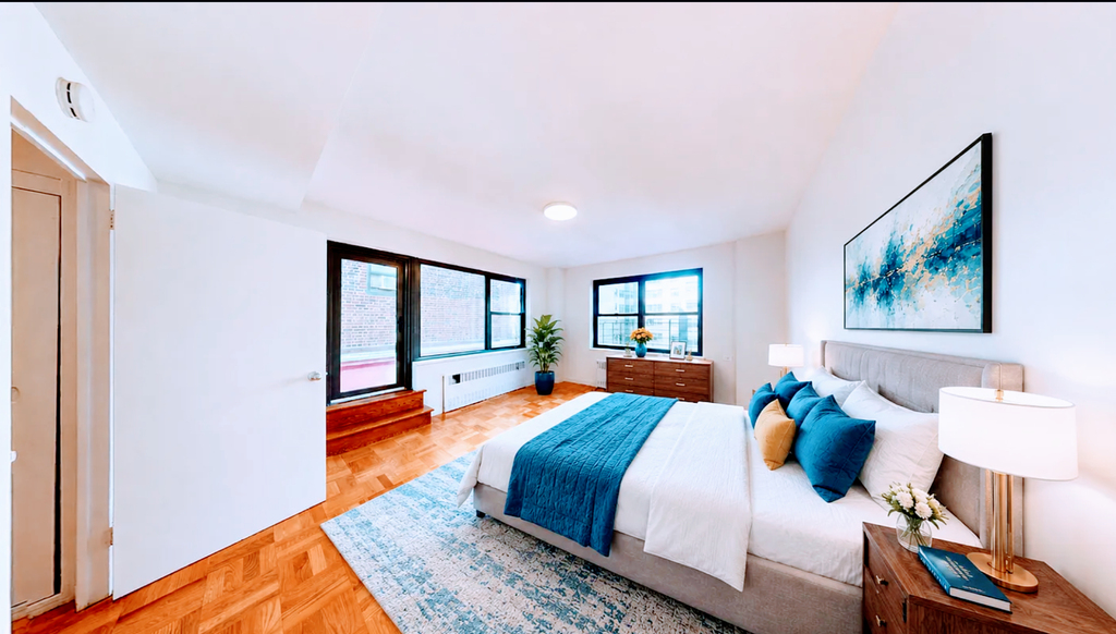 412 East 55th Street - Photo 1