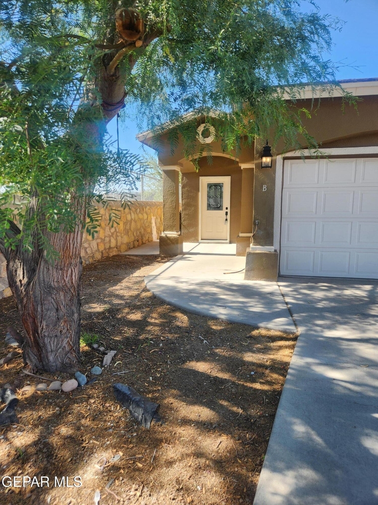 14312 Pancho Gonzalez Court - Photo 2