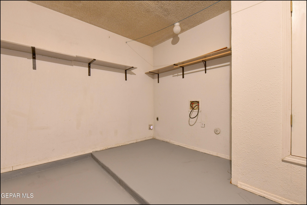 7317 Desierto Rico Avenue - Photo 32