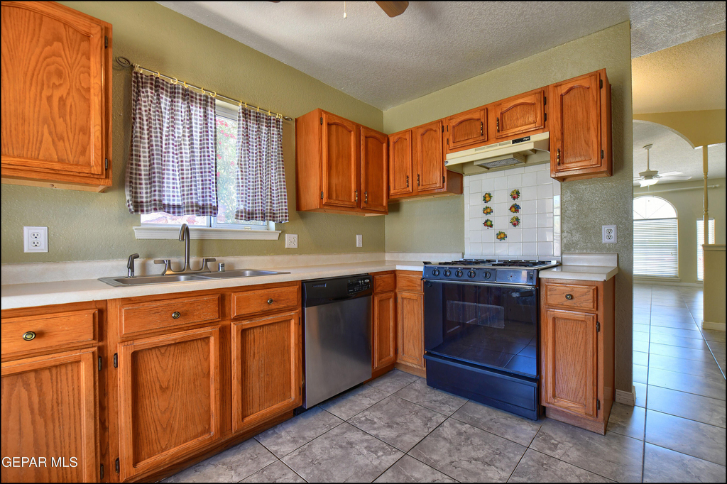 7317 Desierto Rico Avenue - Photo 21