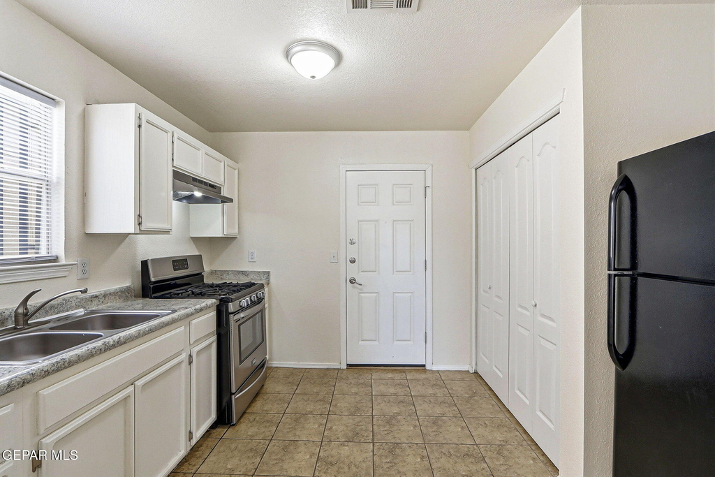 12320 Robert Dahl Drive - Photo 7