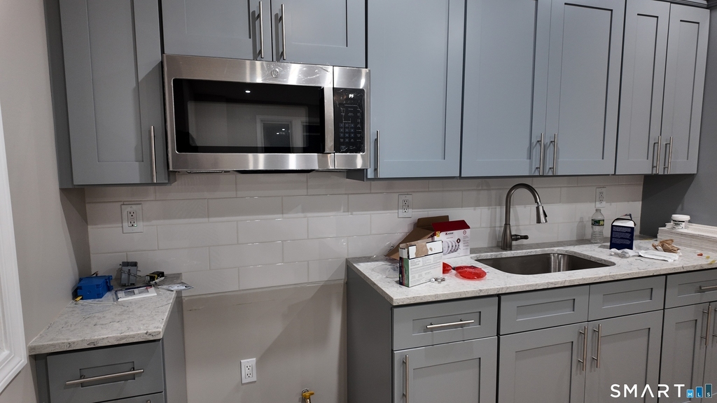 106 Helen Street - Photo 2