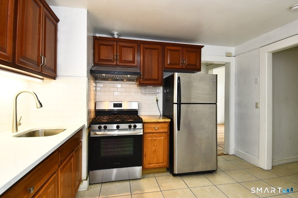 2455 North Avenue - Photo 5
