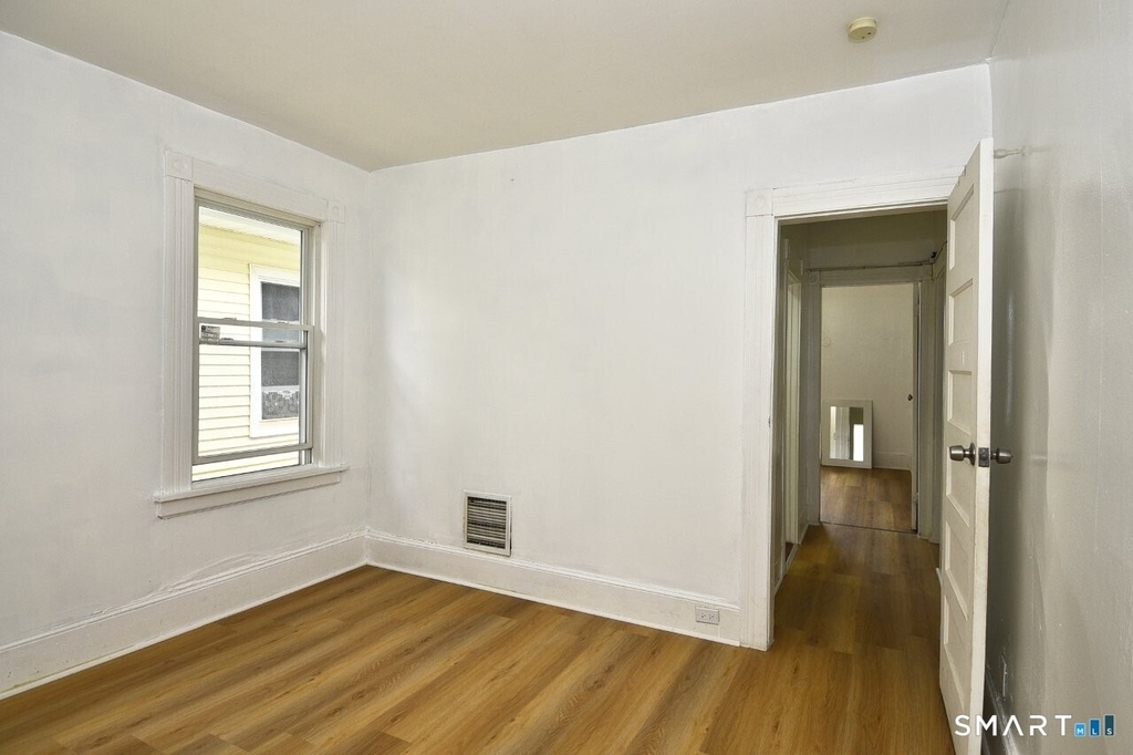 2455 North Avenue - Photo 16