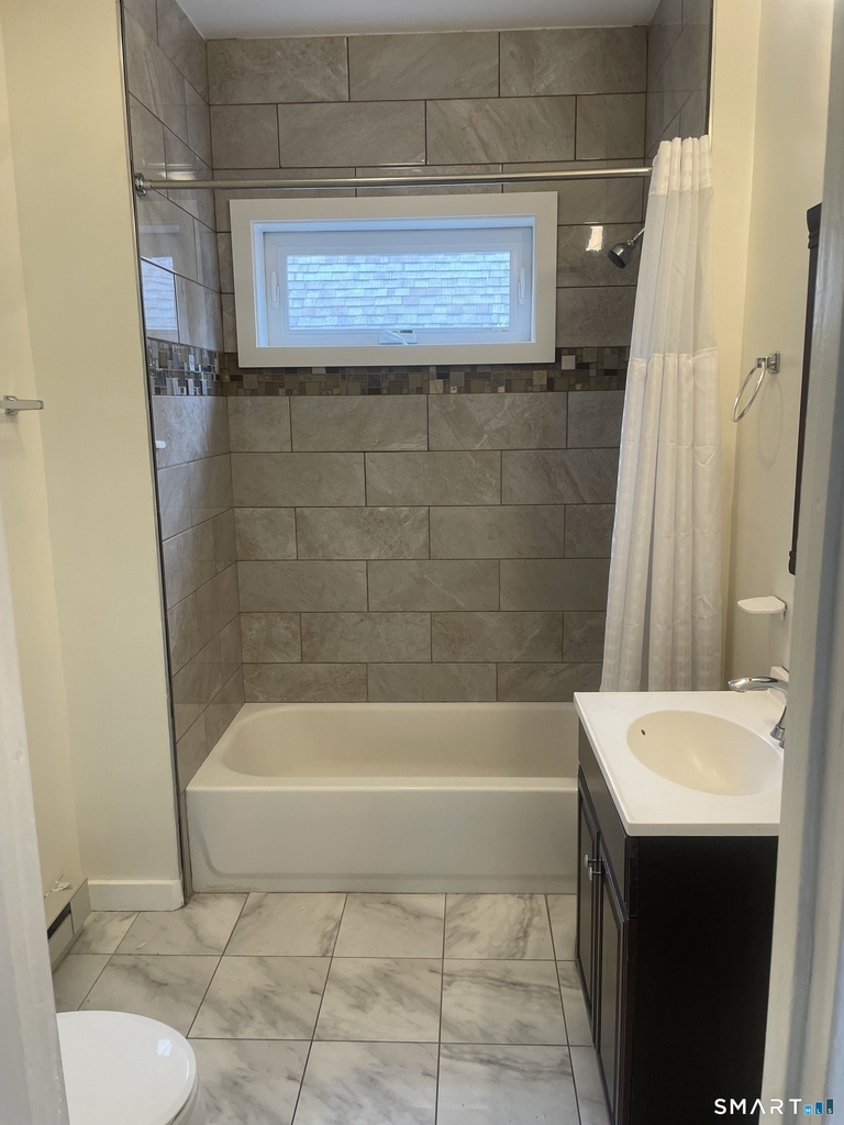 679 Winchester Avenue - Photo 15
