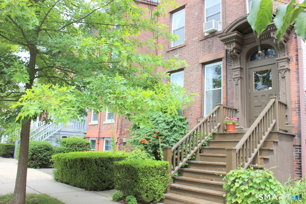 151 Bradley Street - Photo 0