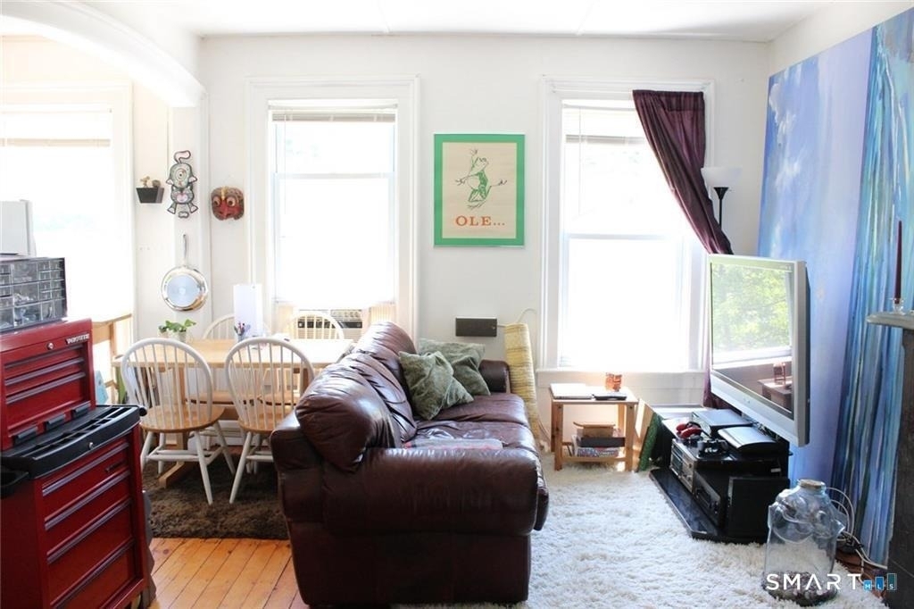 151 Bradley Street - Photo 8