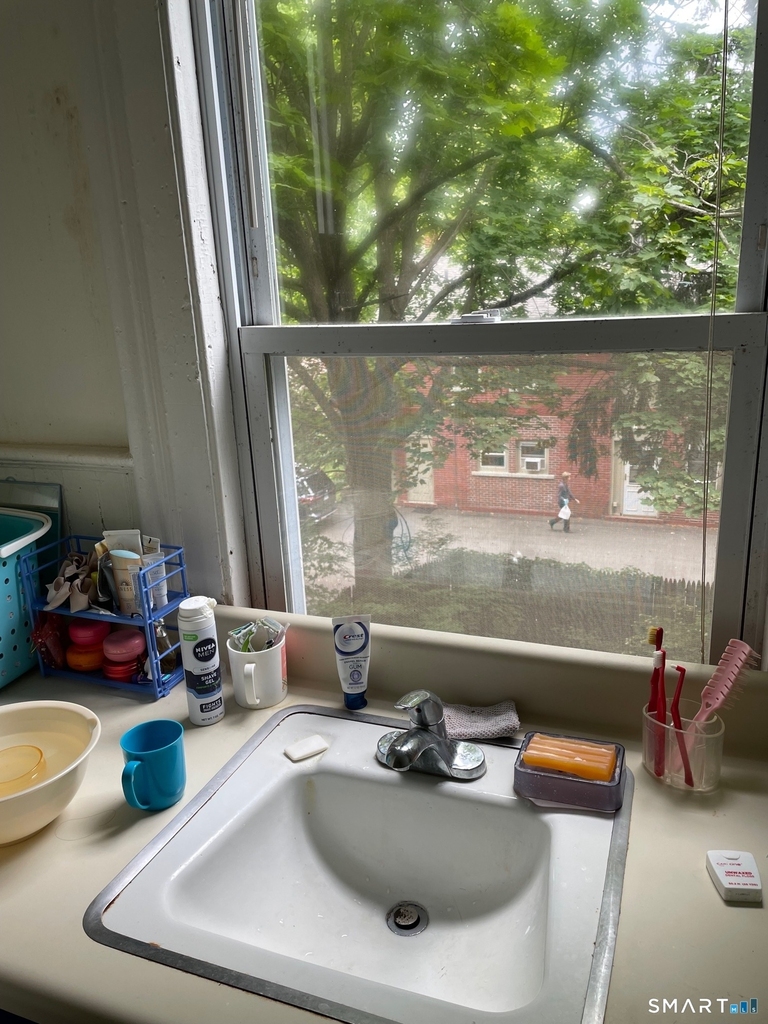 151 Bradley Street - Photo 4