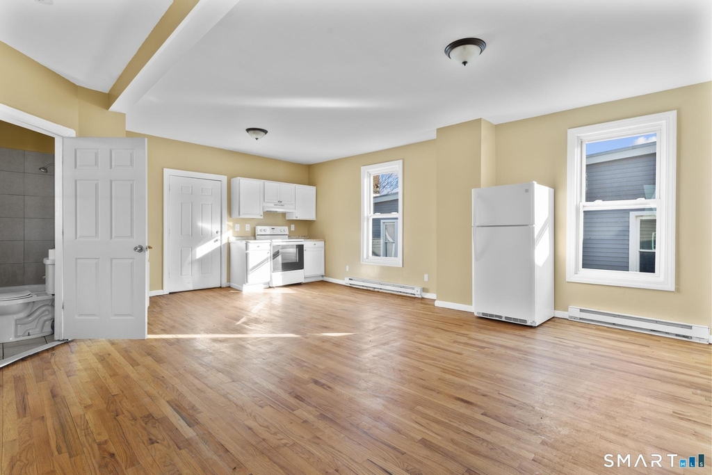 691 Main Street - Photo 5