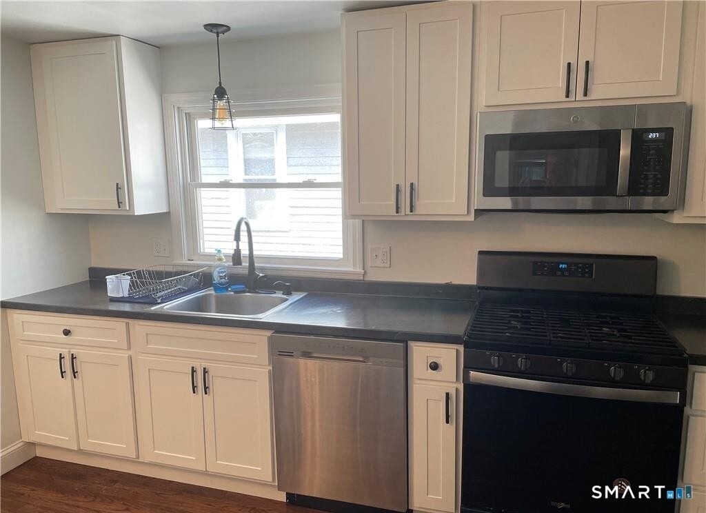111 Greenwich Avenue - Photo 2