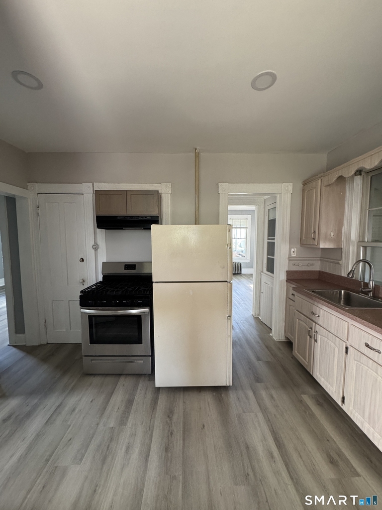 11 Betts Place - Photo 12