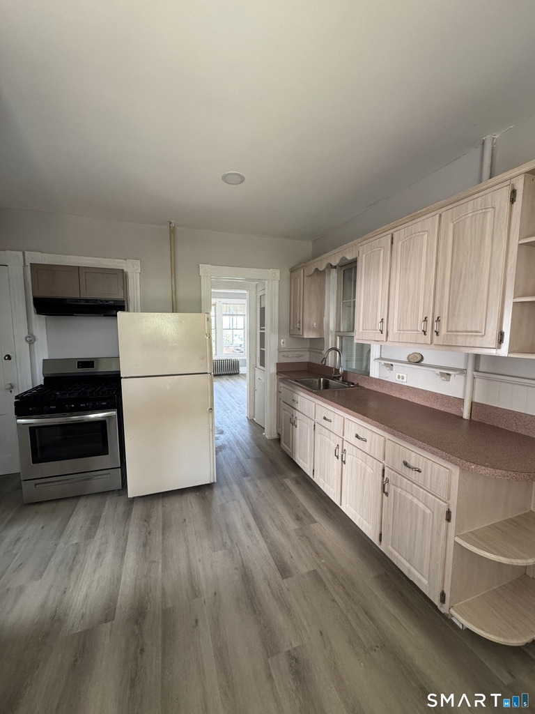 11 Betts Place - Photo 13