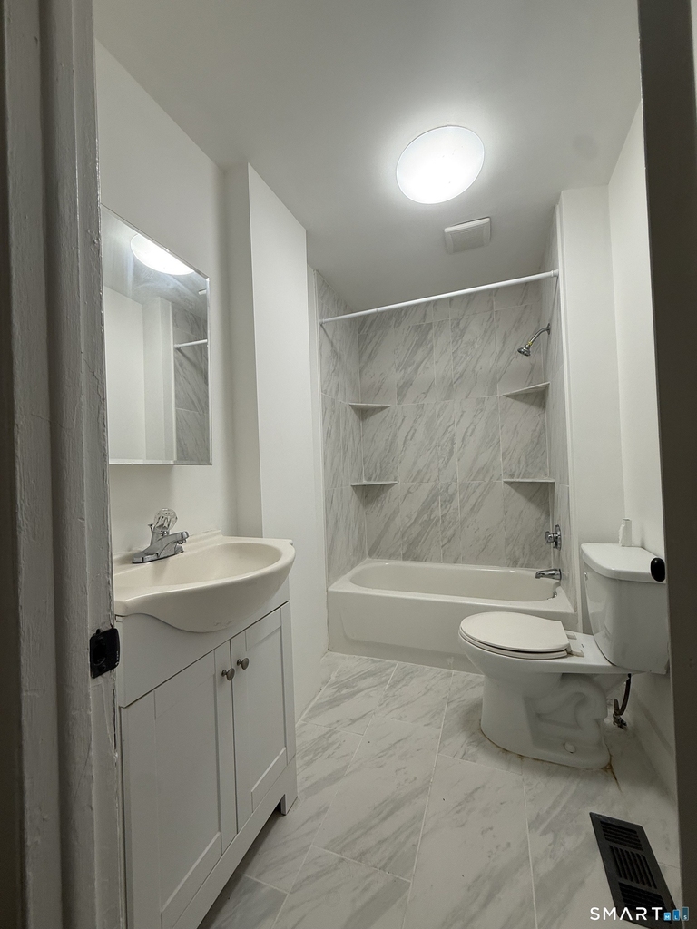 51 Gilbert Street - Photo 5