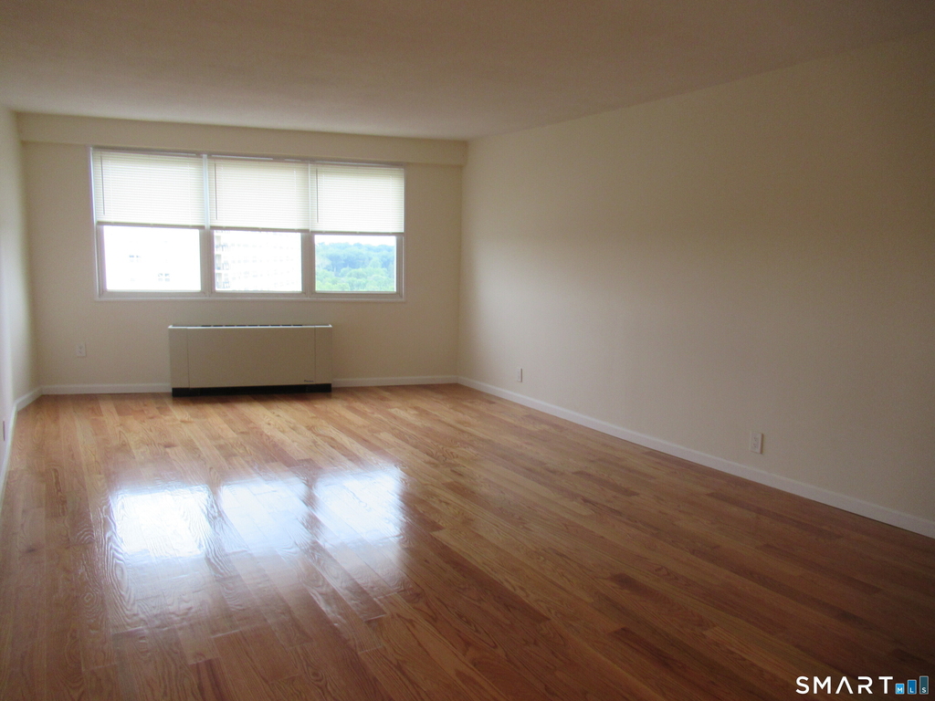 2600 Park Avenue - Photo 0