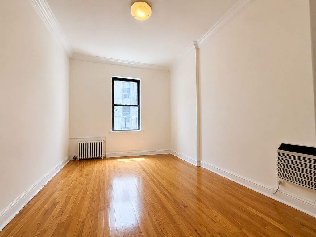 East 84th Street - Photo 1