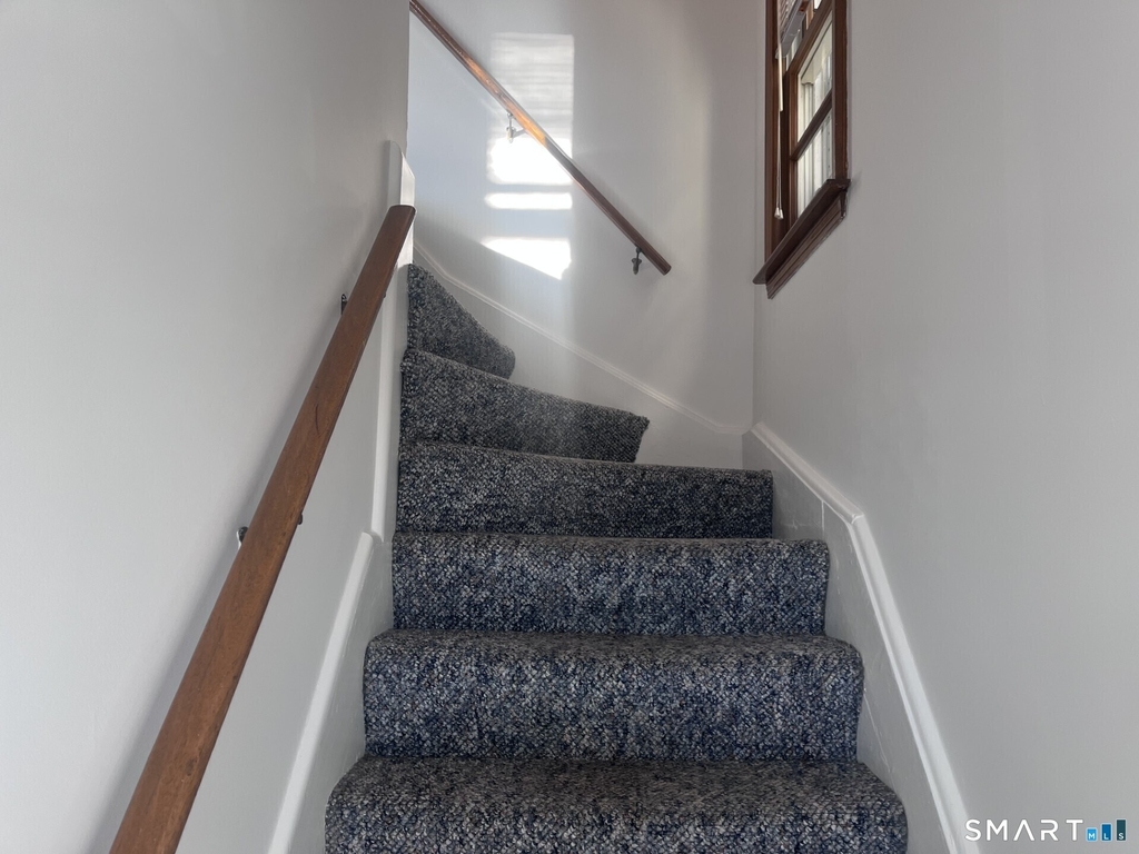 124 Thorpe Street - Photo 1