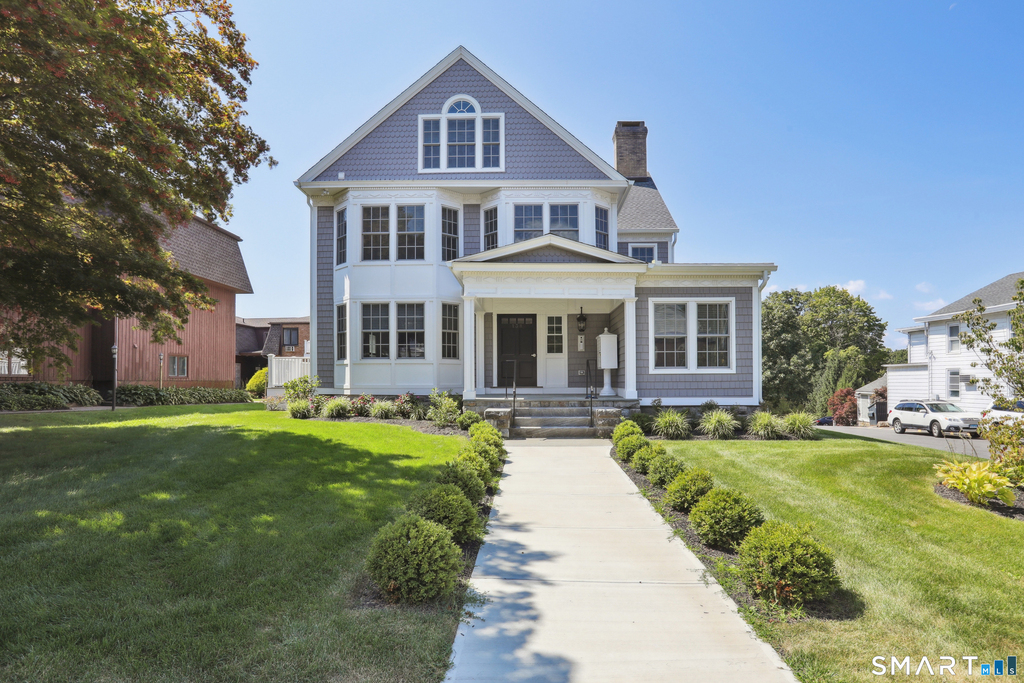 138 Deer Hill Avenue - Photo 0
