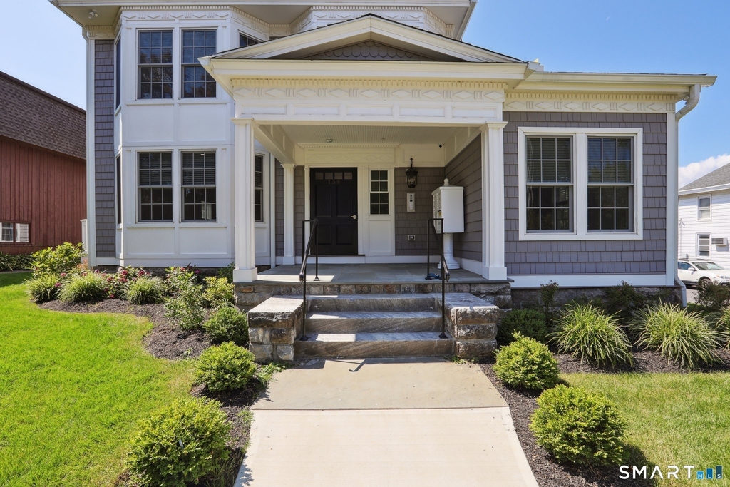 138 Deer Hill Avenue - Photo 1
