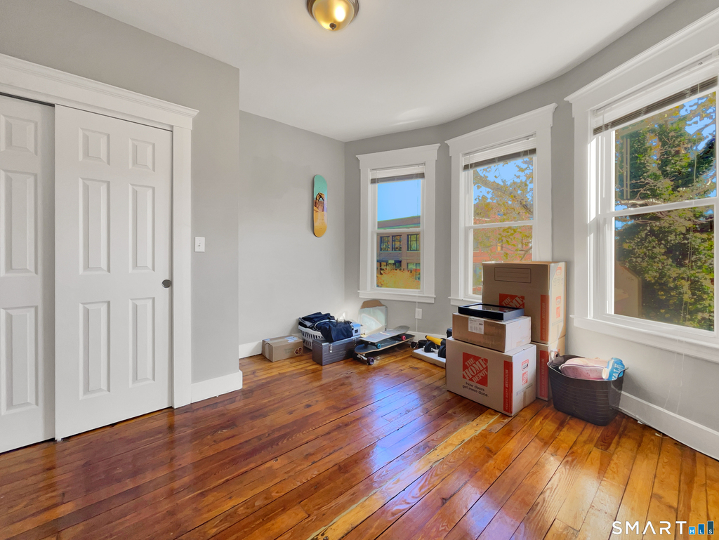 258 Nicoll Street - Photo 9