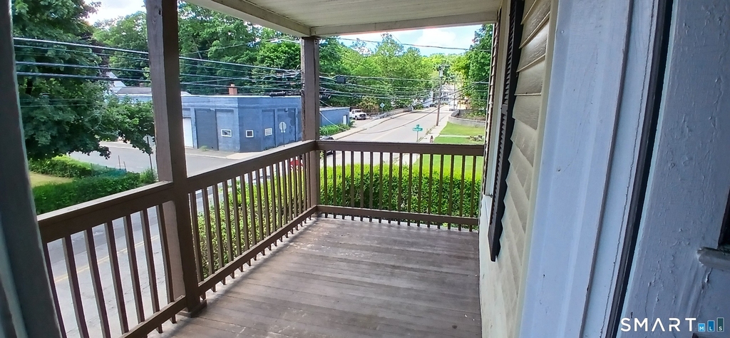 82 Wolcott Avenue - Photo 9