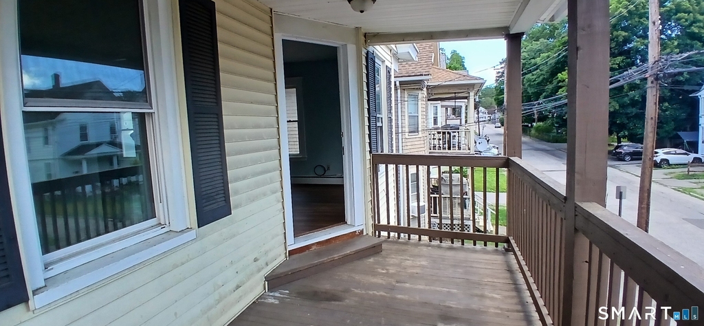 82 Wolcott Avenue - Photo 10