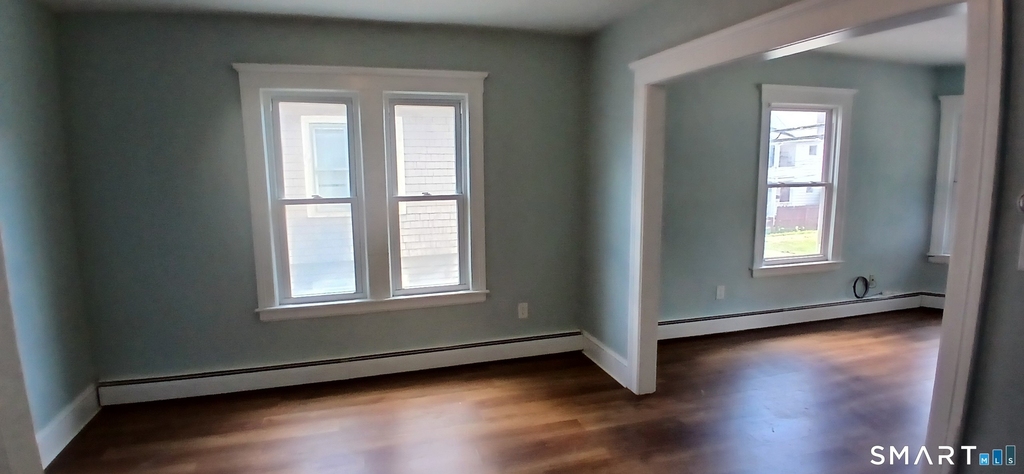 82 Wolcott Avenue - Photo 4