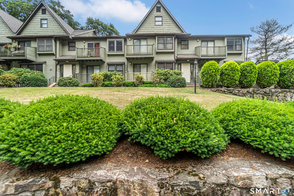 462 Glendale Avenue - Photo 0