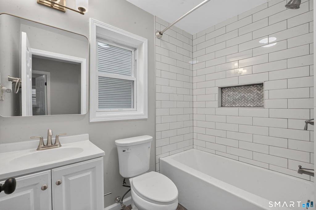 41 Admiral Street - Photo 9