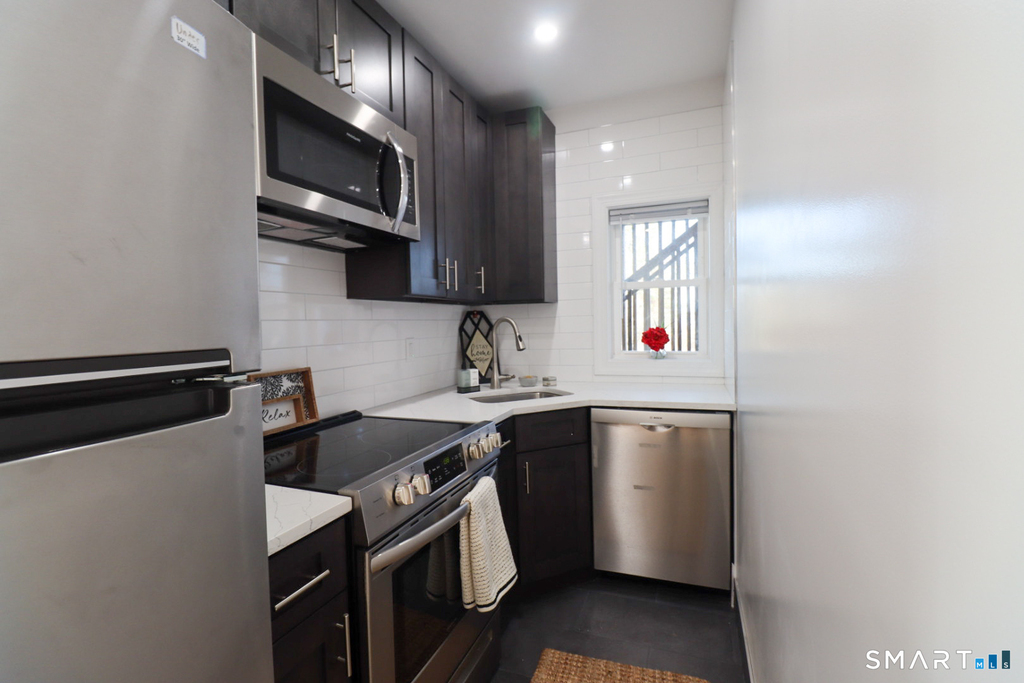 198 Montauk Avenue - Photo 1