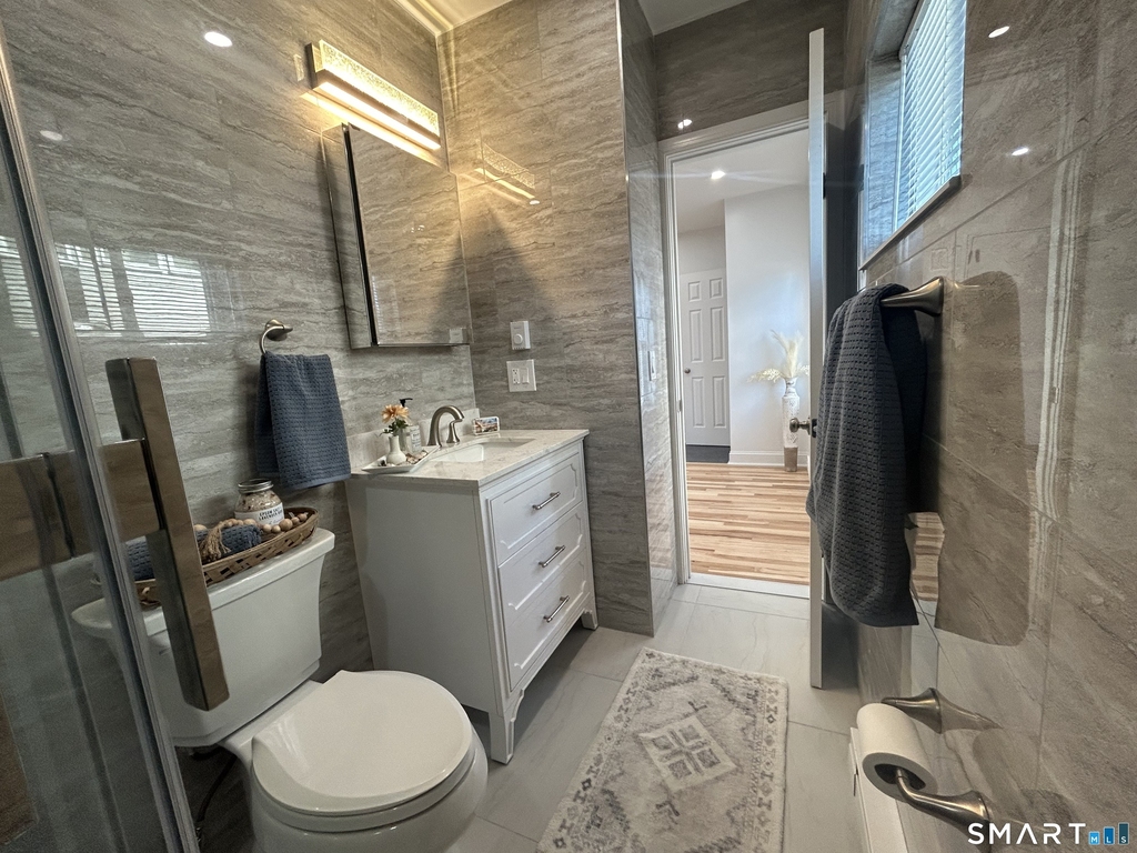 198 Montauk Avenue - Photo 7