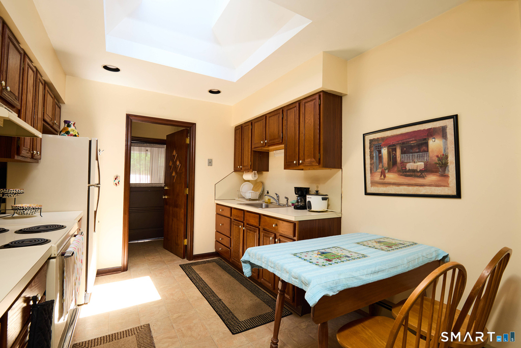 15 Harvester Road - Photo 10