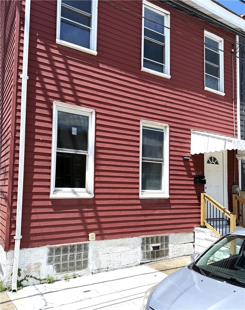 1615 Manhattan St - Photo 0