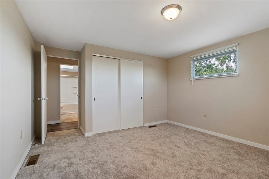 8966 Knoll Street - Photo 13