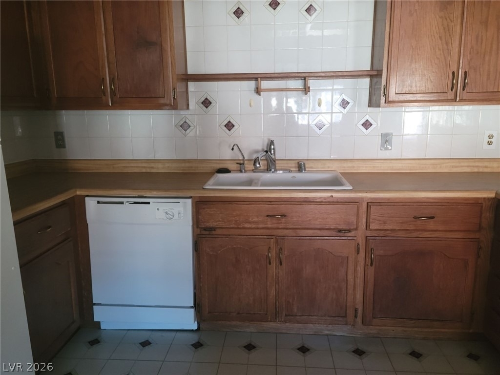 6663 W Tropicana Avenue - Photo 3
