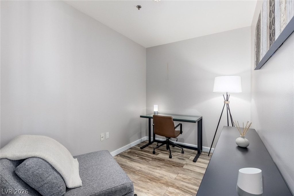 4471 Dean Martin Drive - Photo 28