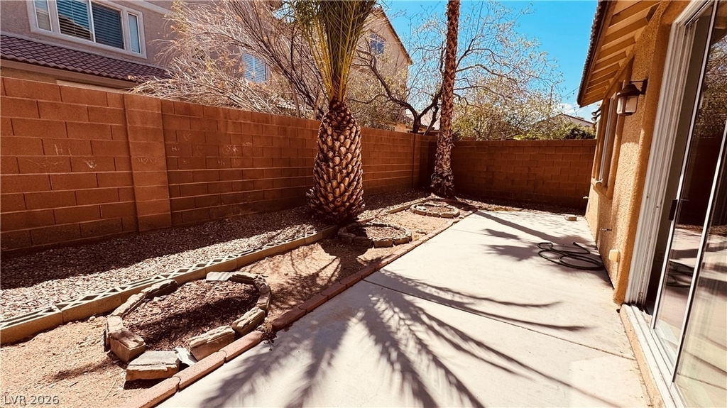 7965 Limestone Arch Avenue - Photo 16