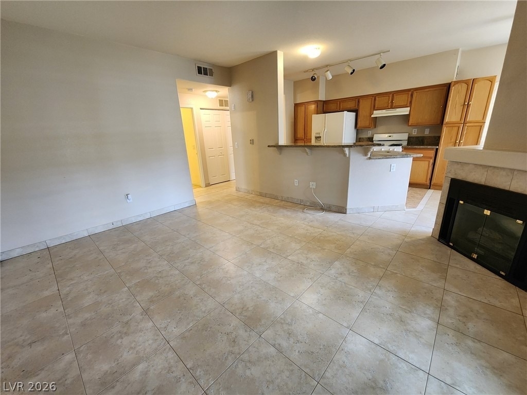 1050 E Cactus Avenue - Photo 3