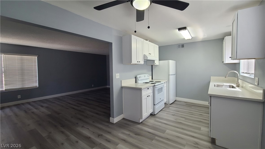3240 N Michael Way - Photo 4