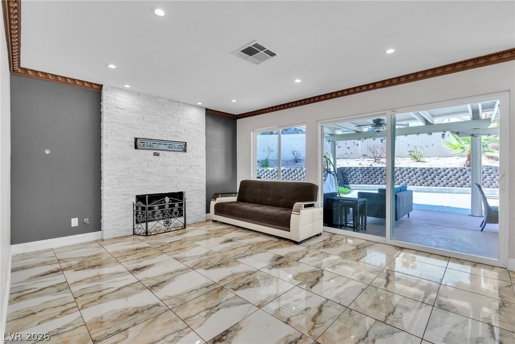 7824 Emerald Harbor Court - Photo 10